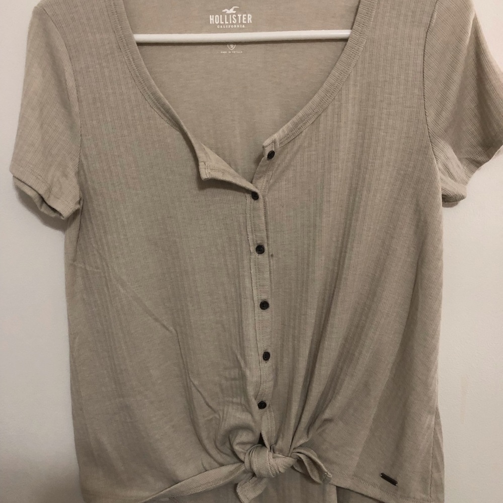 Hollister Top